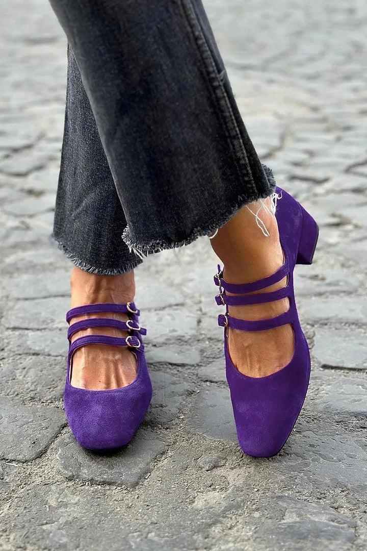 Jolien | Heels with Belts