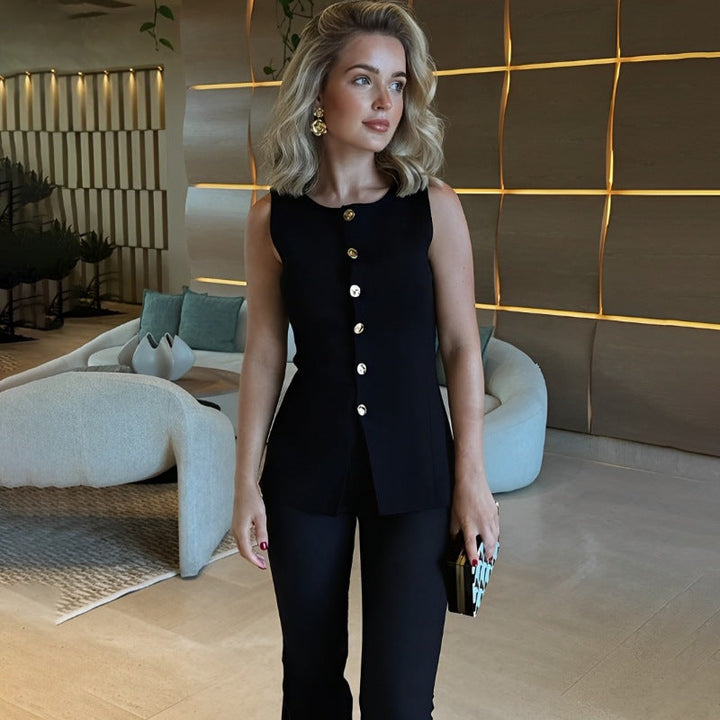 Gaby | Sleeveless Button Top