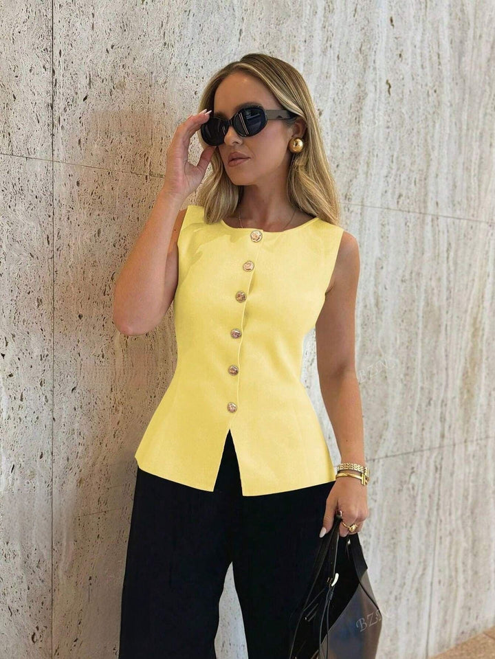 Gaby | Sleeveless Button Top